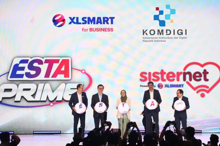 XLSMART dan KOMDIGI Hadirkan “DigiHer”* *Targetkan Digitalisasi 2,4 Juta Perempuan Indonesia pada 2026